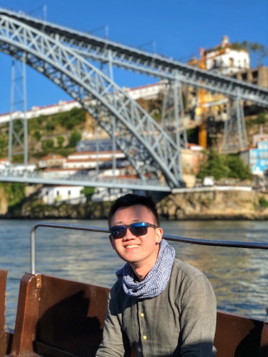 Dom Luis I Bridge from Douro river cruise