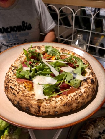Napolitana pizza